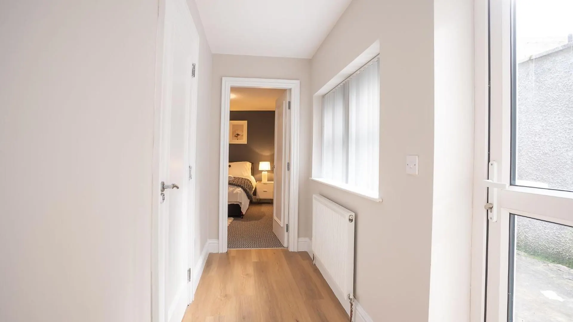 2 Bdr & 1 Bdr Apartments At Queens Uni By Belfast City Breaks