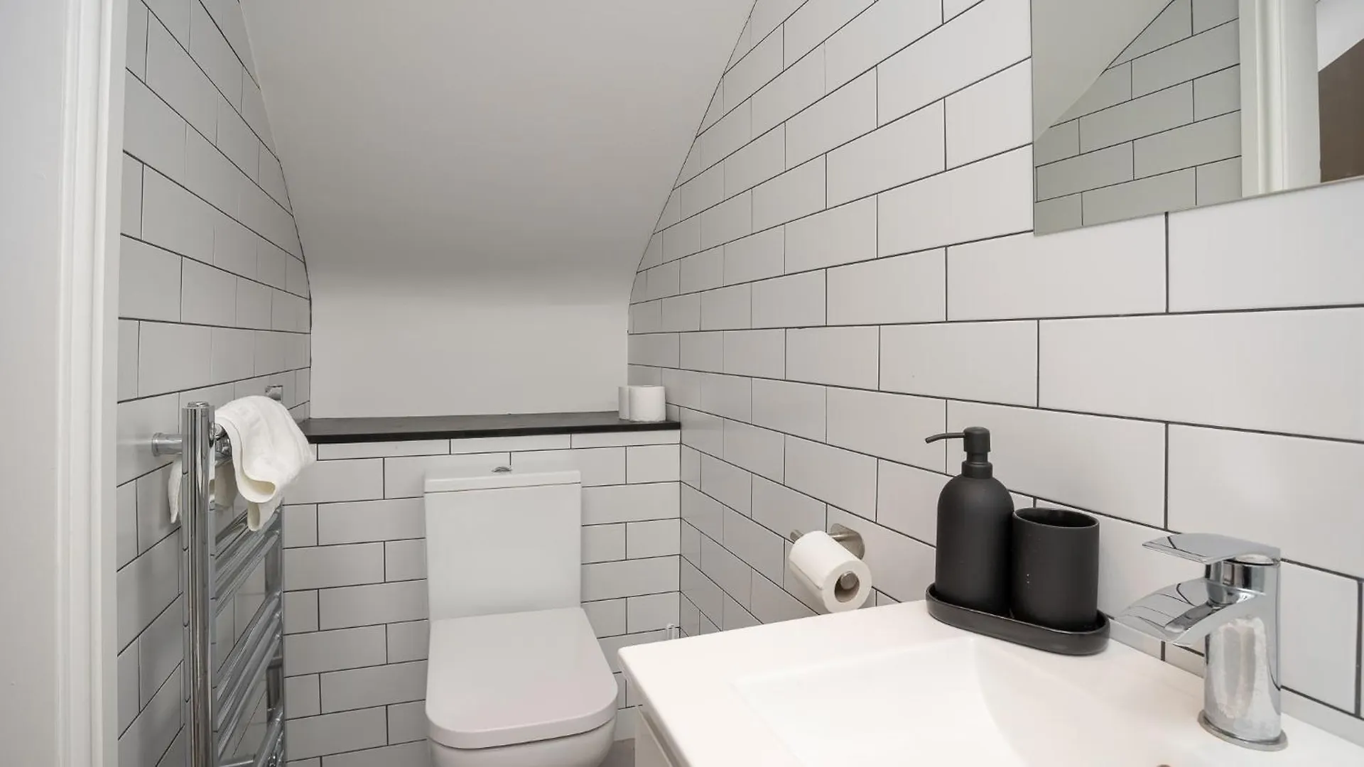 2 Bdr & 1 Bdr Apartments At Queens Uni By Belfast City Breaks Ηνωμένο Βασίλειο
